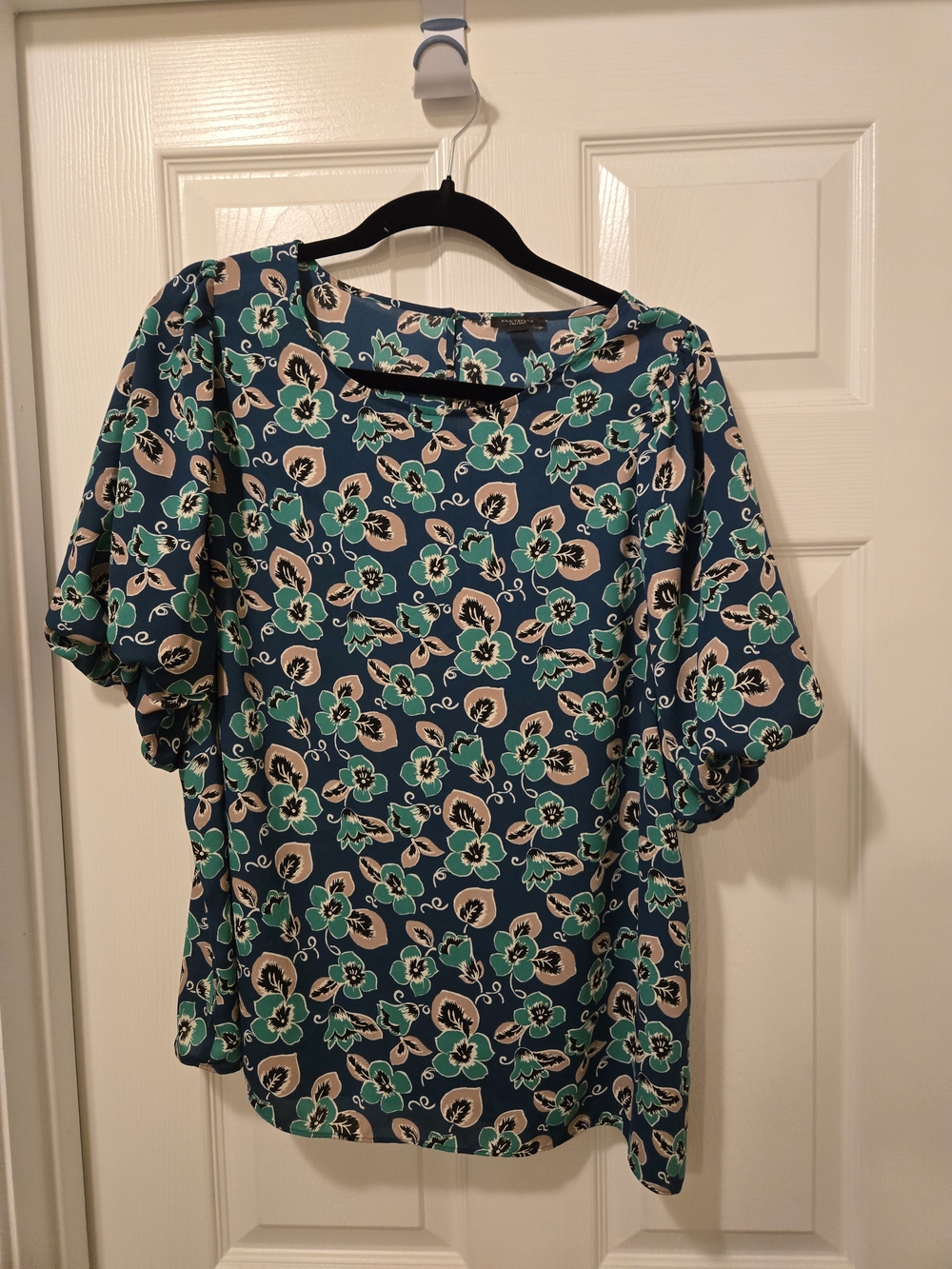 Ann Taylor Teal Blue Floral Short-Sleeve Blouse